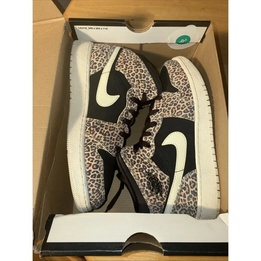 Size 5.5 (GS) Jordan 1 SE Mid Leopard Cheetah Lightly Used OG Box